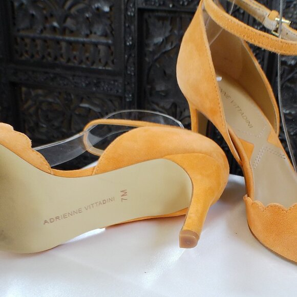 Women's Adrienne Vittadini orange suede heels size 7 - Picture 3 of 4